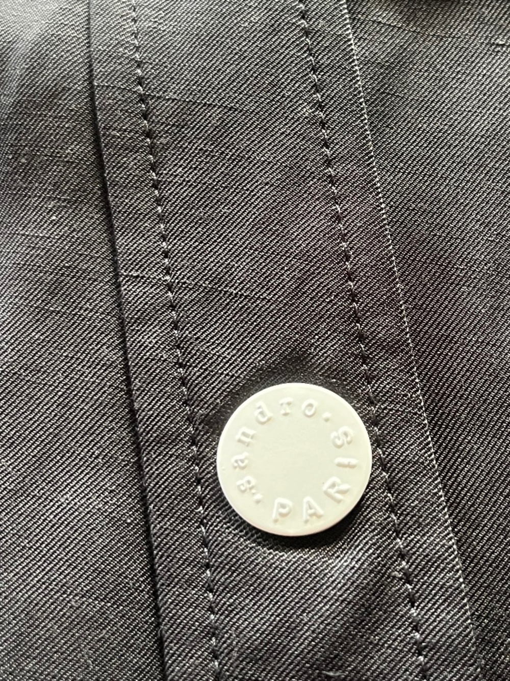 Sandro Kunga black dress snap-front closure with contrasting white buttons - Picture 5 of 13